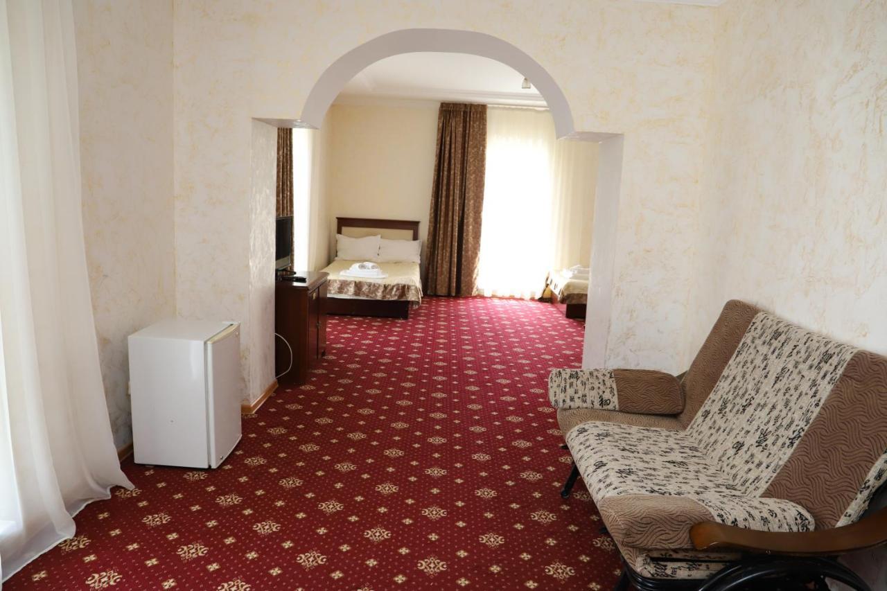 Hotel Eurasia Deluxe 보로보예 외부 사진